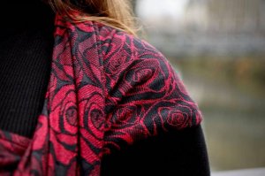 Yaro Slings Chusta tkana Yaro Sling - Roses Duo Red Black Glam Wrap 6 (4.6 m.) 9