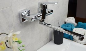 Bateria umywalkowa Sotbe Vorma ścienna chrom (VOR-SKW-80289848) 7