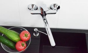 Bateria kuchenna Sotbe Vantaa ścienna chrom (VAN-SKW- 30245534) 3