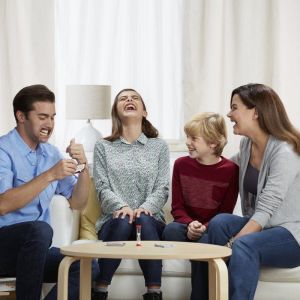 Hasbro Gra Powiedz to Dzieci kontra dorośli (C3145) 7