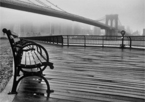 DecoNest Fototapeta - A Foggy Day on the Brooklyn Bridge - 300X210 1