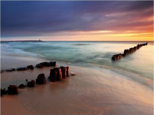 DecoNest Fototapeta - Plaża - wschód słońca - 300X231 1