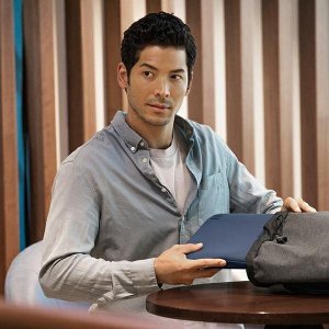 Etui Uniq Torba UNIQ Cyprus laptop Sleeve 14 cali niebieski/steel blue Water-resistant Neoprene 5