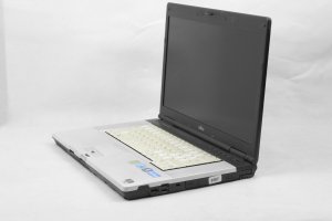 Laptop Fujitsu Fujitsu Celsius H700 i7-620M 8GB 256GB SSD NVIDIA FullHD DVD Win10 Pro 4