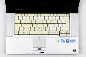 Laptop Fujitsu Fujitsu Celsius H700 i7-620M 8GB 256GB SSD NVIDIA FullHD DVD Win10 Pro 8