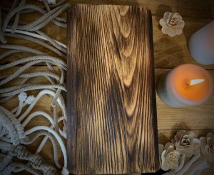 MATKA BOŻA WŚRÓD RÓŻ - MALUNEK NA OPALONYM DREWNIE 7