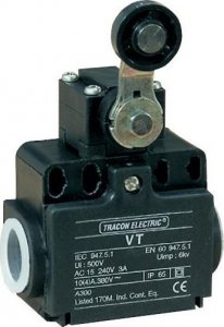 Tracon Electric Łącznik krańcowy z dźwignią regulowaną i rolką VT118 1