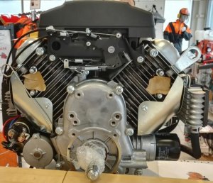 Rato RATO R670 spalinowy benzynowy 22 KM wał 25,4 mm Motor 7