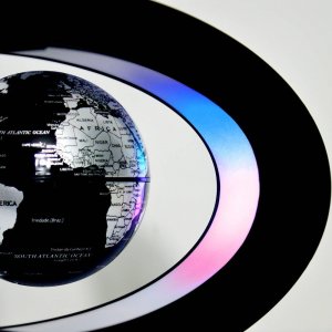 Ultimar Lewitujący obrotowy globus LED 4