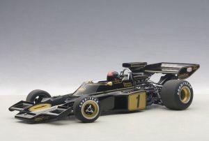 Autoart Lotus 72E #1 Fittipaldi 1973 (with driver figurine fitted) (composite model/no openings) (585584) 1
