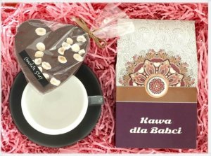 Cup&You Box z czekoladowym sercem i kawą smakową dla BABCI 1