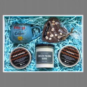 Kawa ziarnista Cup&You Giftbox dla MĘŻCZYZNY z kawą irish whisky i świecą 2