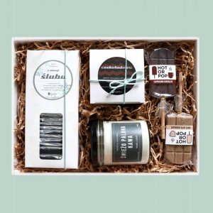 Kawa ziarnista Cup&You Wyjątkowy Box na ŚLUB kawowy zestaw ze świecą 2