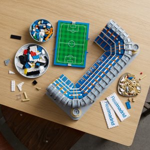 LEGO Icons Stadion Realu Madryt — Santiago Bernabéu (10299) 3