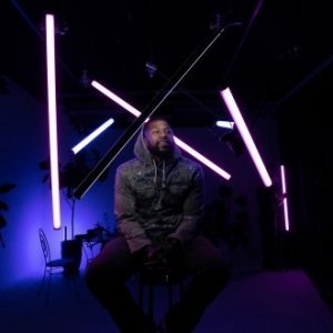 Lampa studyjna Amaran Amaran T4C 18