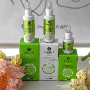 Basiclab BasicLab Antyoksydacyjne serum wyrównujące z witaminą C 20% 30ml 4