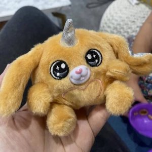 Zuru RAINBOCORNS JAJKO Z NIESPODZIANKĄ KRÓLICZEK PIESEK 8