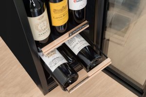 Chłodziarka do wina Avintage AVU23TB1 3