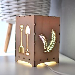 Lampa stołowa Koszulkowy Rolnik - drewniana lampka na prezent dla rolnika 4