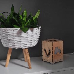 Lampa stołowa Koszulkowy Rolnik - drewniana lampka na prezent dla rolnika 5