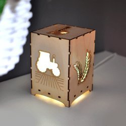 Lampa stołowa Koszulkowy Rolnik - drewniana lampka na prezent dla rolnika 6