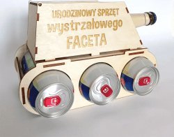 Koszulkowy Urodzinowy sprzęt wystrzałowego faceta - czołg na piwo z grawerem 3