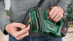 Bosch Bezprzewodowa pompka Universal pump 18V, bez akumulatora 3