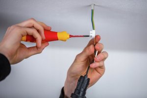 Wiha Izolowany Wkrętak z magazynkiem 4 bitów PocketMax electric IEC 60900, 45296 13