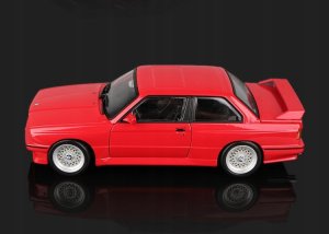 Bburago BMW M3 1988 Model Vehicle (red) 2