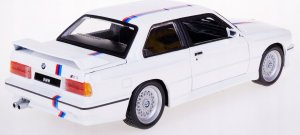 Bburago 1988 BMW 3 Seria M3 25
