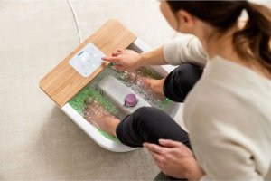 Masażer Beurer foot spa FB 65 (white/wood) 19