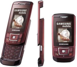 Telefon komórkowy Samsung SGH-D900i Czerwony 1