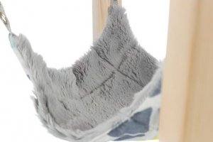 Trixie Kryjówka z hamakiem, dla królików miniaturowych, drewno/plusz, 37 × 29 × 37 cm 7