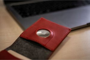 Fixed FIXED Mini Smart Wallet for AirTag - portfel z miejscem na AirTag czerwony 9