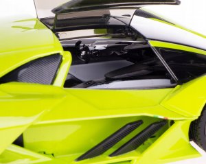 Bburago Bburago Race Lamborghini Essenza SCV12 Model Vehicle (green/black) 2