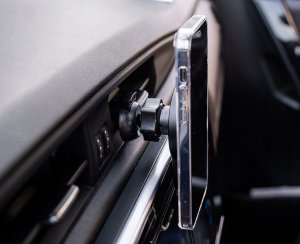 Fixed Uchwyt do kratki nawiewu Fixed na telefon MagSafe 11