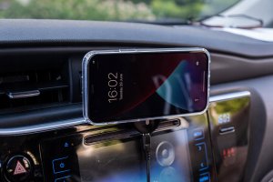 Fixed Uchwyt do kratki nawiewu Fixed na telefon MagSafe 13