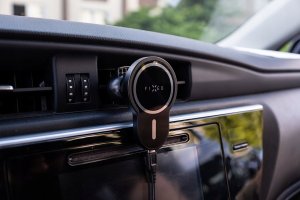 Fixed Uchwyt do kratki nawiewu Fixed na telefon MagSafe 10