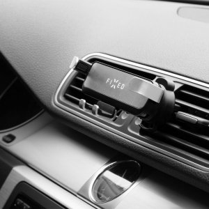 Fixed Uchwyt na telefon do samochodu Fixed na kratkę 10