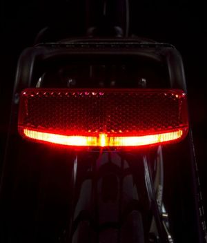 SPANNINGA Lampka tylna SOLO XDS pod dynamo (SNG-4470108) 3