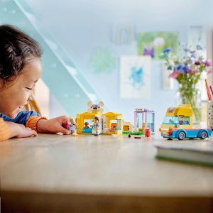 LEGO Friends Furgonetka ratunkowa dla psów (41741) 2
