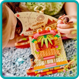 LEGO Disney Katamaran Vaiany (43210) 7