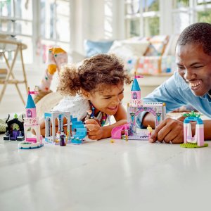 LEGO Disney Zamek Aurory (43211) 4