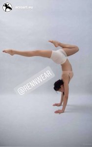 RENNWEAR Spodenki legginsy damskie dziecięce krótkie cielisty 158 cm / XS 5