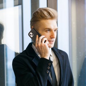 Dux Ducis Dux Ducis Hivo skórzane etui z klapką pokrowiec ze skóry naturalnej portfel na karty i dokumenty iPhone 14 Plus czarny 23