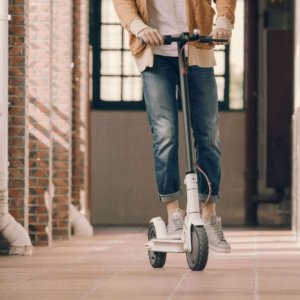 4kom.pl Krótki Błotnik tylni Alogy do hulajnogi elektrycznej do Xiaomi Mijia M365 / Pro / Mi 1S / Pro 2 Biały + Wspornik 4