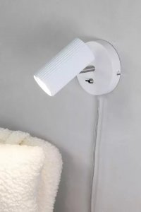 Kinkiet Markslojd Ruchoma lampa ścienna Costilla biały reflektorek do sypialni 2