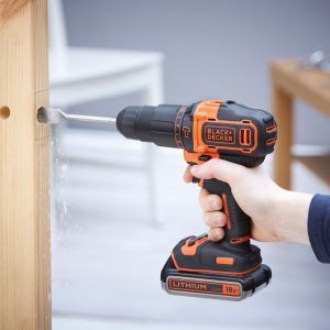 Black&Decker BD WKRĘTARKA UDAR.18V/2x2,0Ah/WALIZKA 40/17,5Nm 5