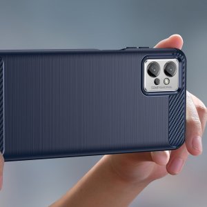 Hurtel Carbon Case etui Motorola Moto G82 5G / Moto G52 elastyczny silikonowy karbonowy pokrowiec czarne 5