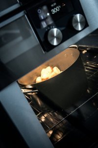 Meyer Meyer Circulon Ultimum rondel z kutego aluminium z powłoką Ultra Total non-stick 20 cm 3,8 litra ME10862GT 11